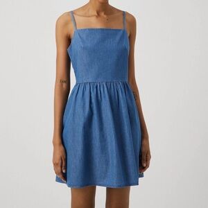 GAP Cami Dress Sz S - Light Wash Chambray Denim Spaghetti Strap Mini w Pockets